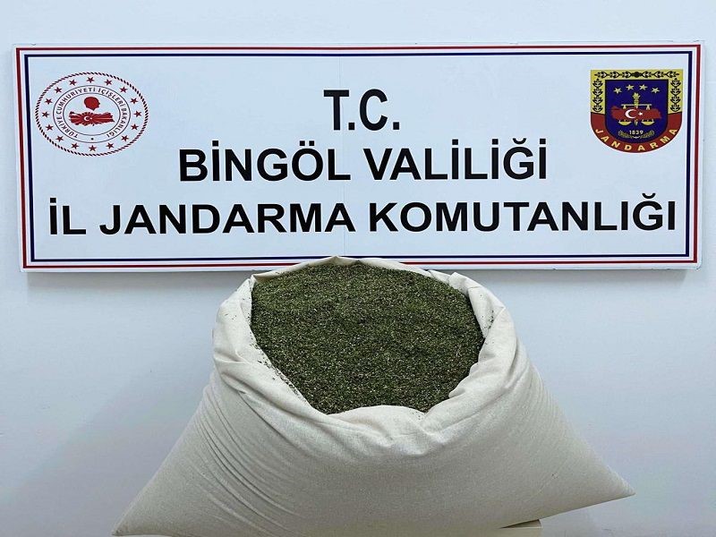 Bingöl’de çuval içerisinde 16 kilo esrar ele geçirildi