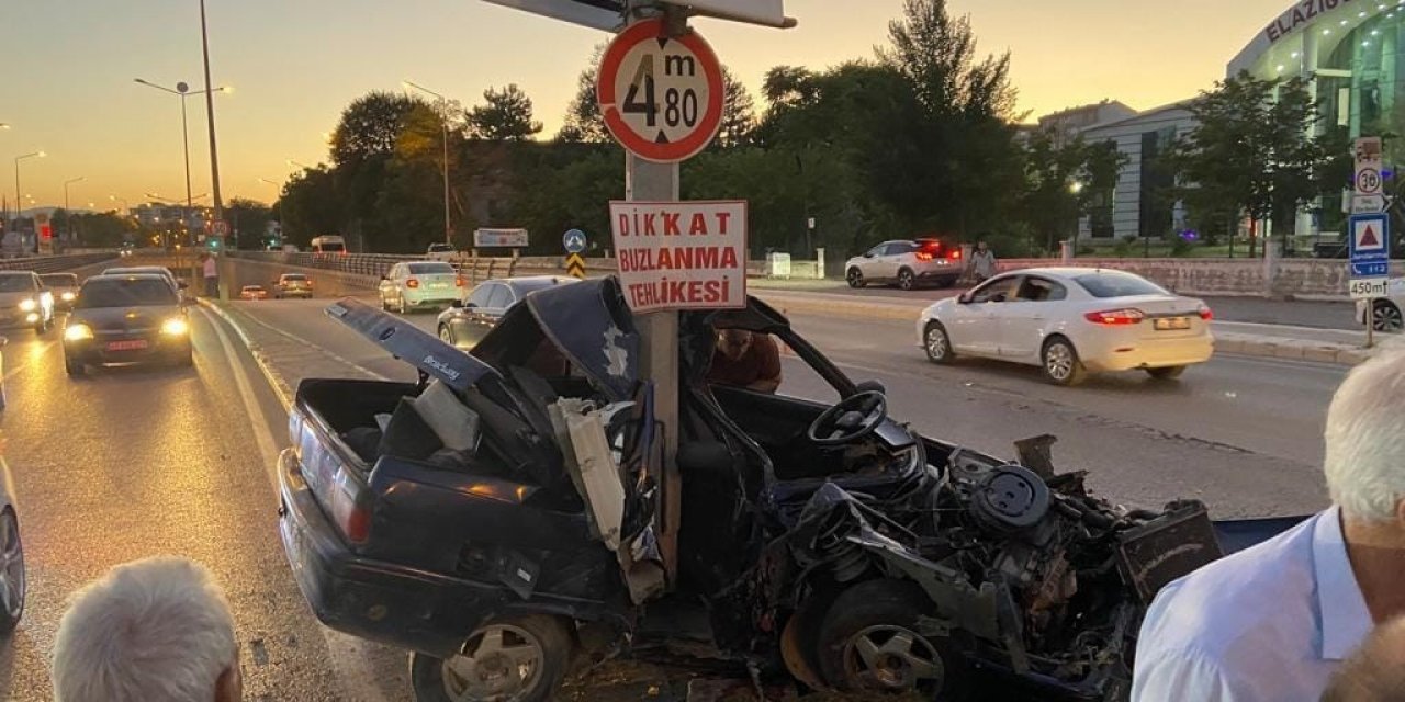 Hurdaya dönen araçtan sağ çıktı