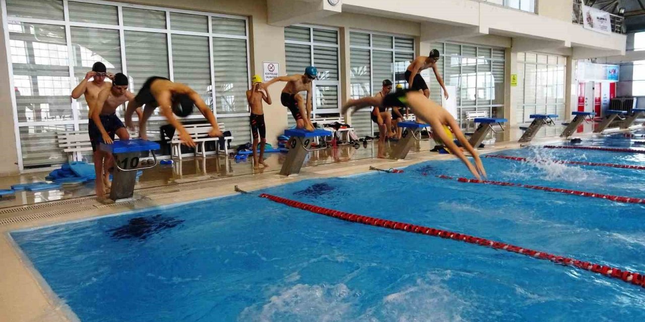 Van’da Olimpik Yüzme Havuzuna yoğun ilgi