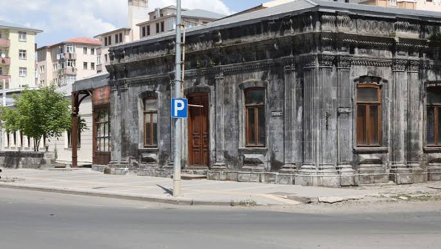 Kars belediye Başkanlığı’ndan Aynalı Köşk açıklaması