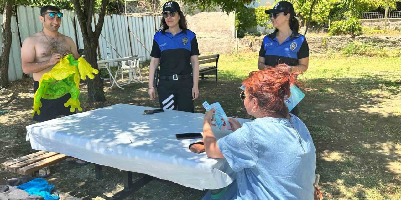 Doğu ve Güneydoğu’nun akın ettiği gölde polisten, boğulmalara karşı uyarı