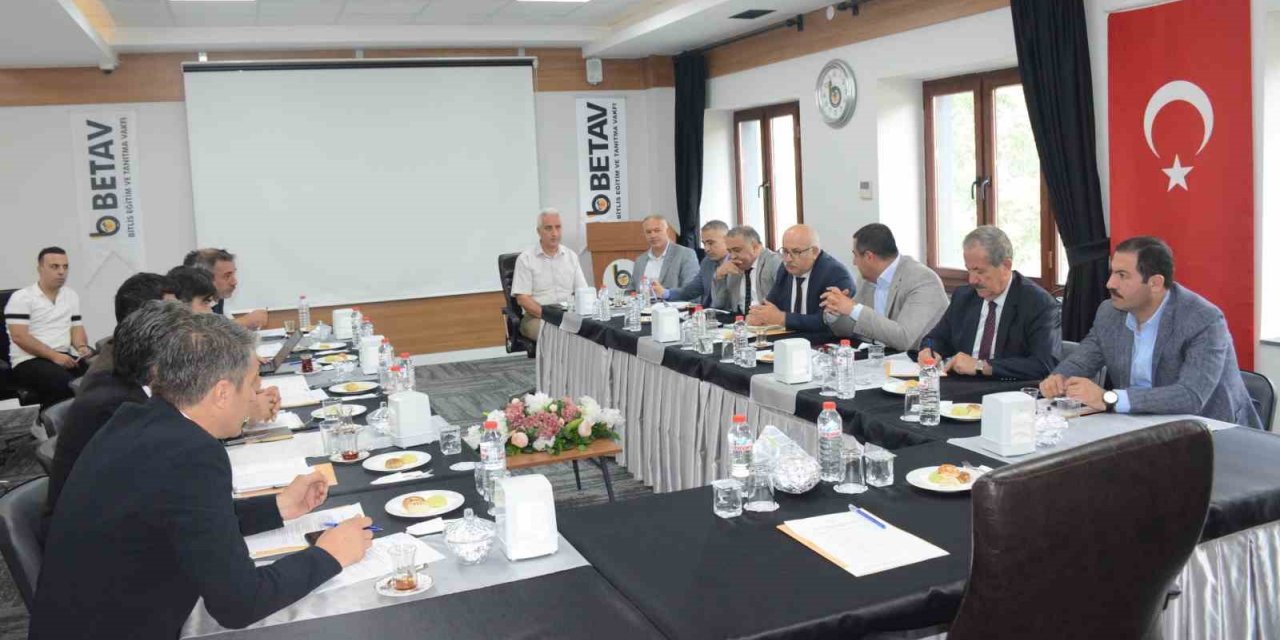 Bitlis’te “İl Tanıtım ve Geliştirme Kurulu Toplantısı” yapıldı