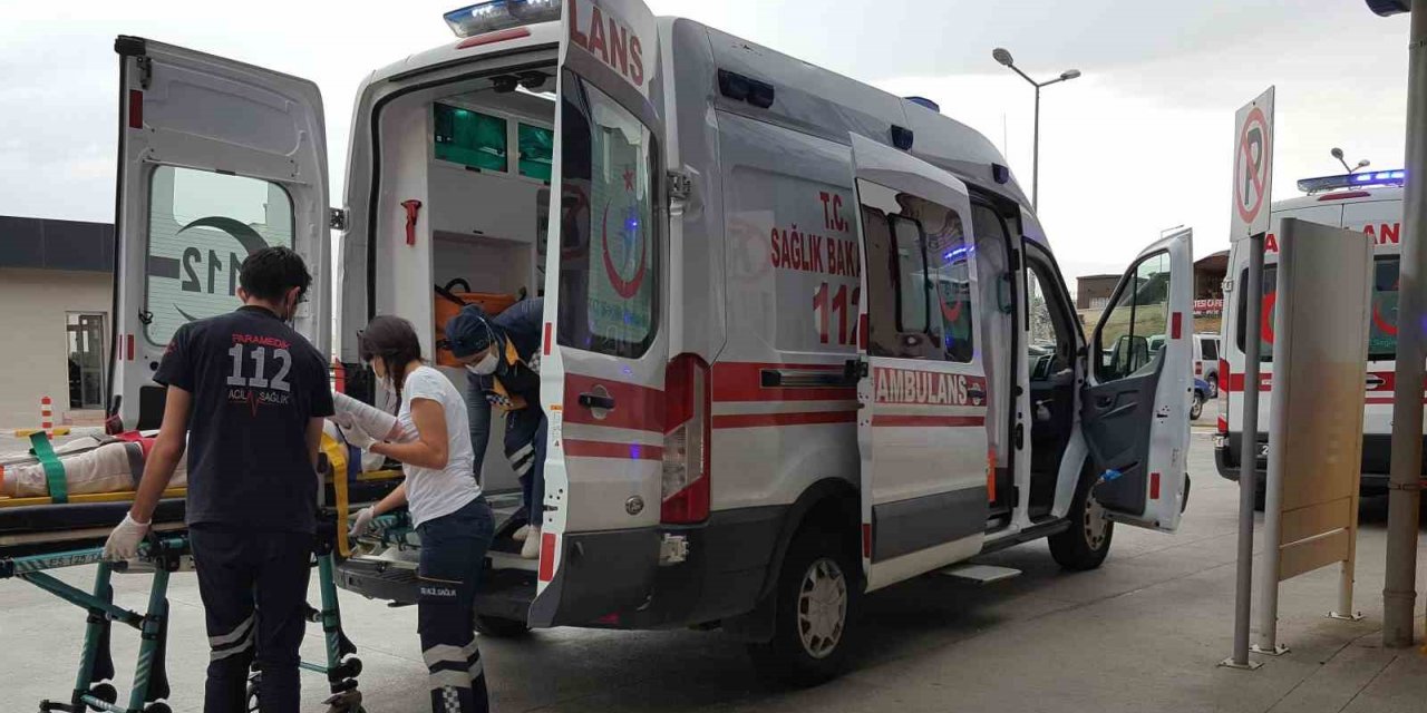 Erzincan’da trafik kazası: 4 yaralı