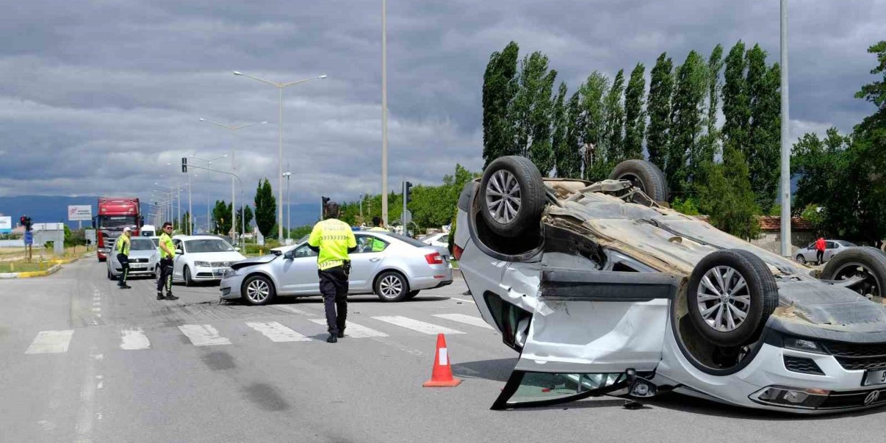 Aşırı hız trafik kazalarına yol açan nedenler arasında ilk sırada yer alıyor