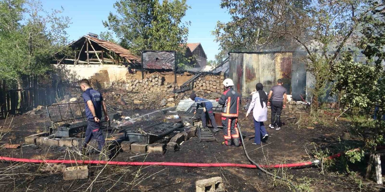 Malatya’da yangın sonrası meydana gelen patlama paniğe neden oldu