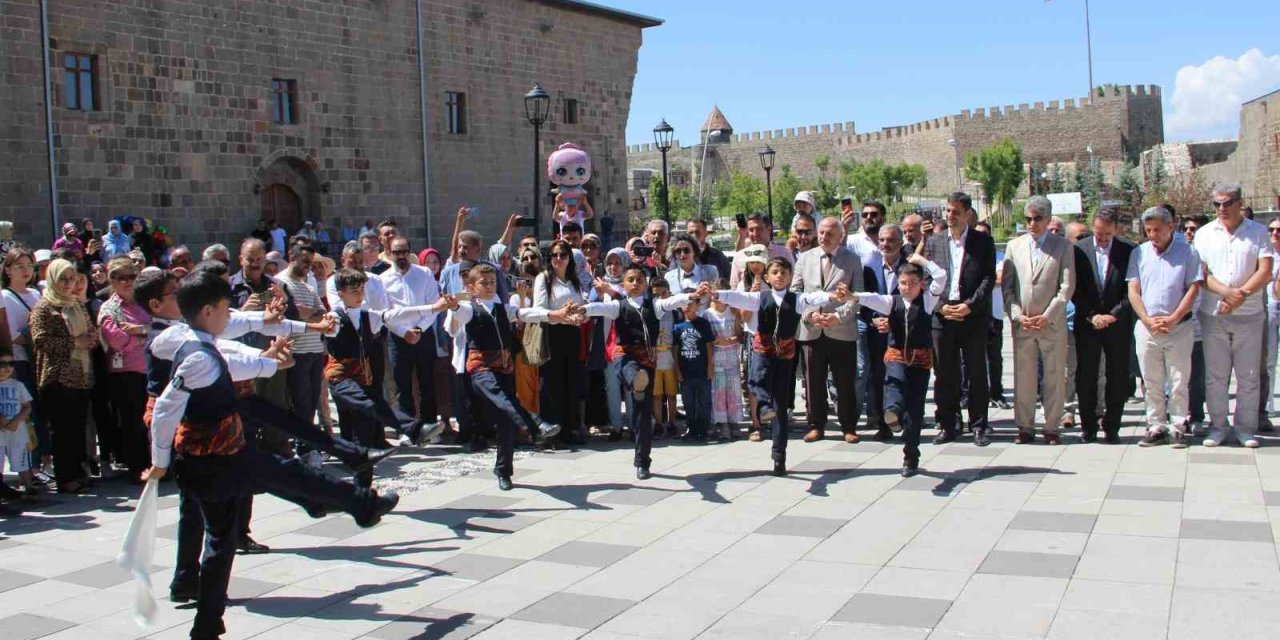 Erzurum Kültür ve Sanat Şenliği başladı