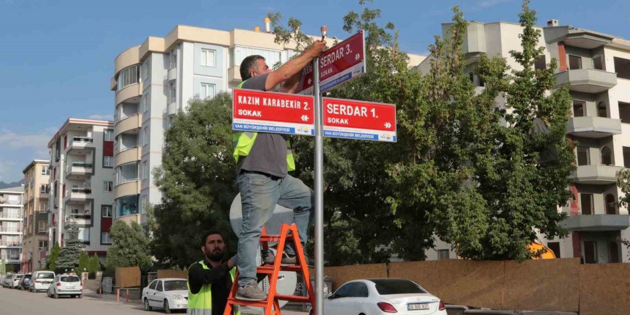 Van Büyükşehir Belediyesinden numarataj çalışması