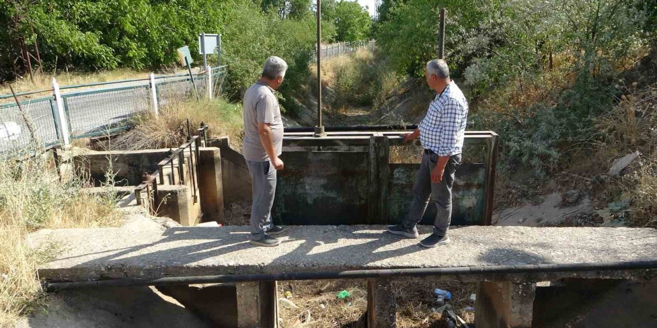 Akçadağlı çiftçilerin sulama sorunu çözüldü