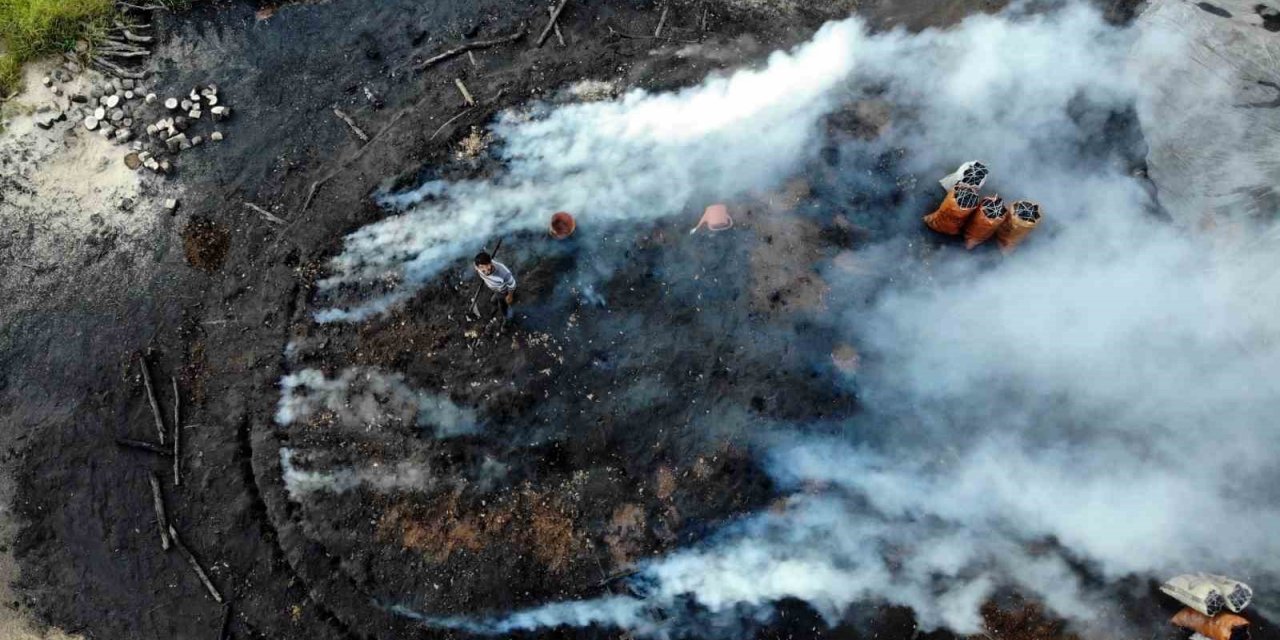 Yüzlerinde kömür karasıyla mevsimlik işçiler