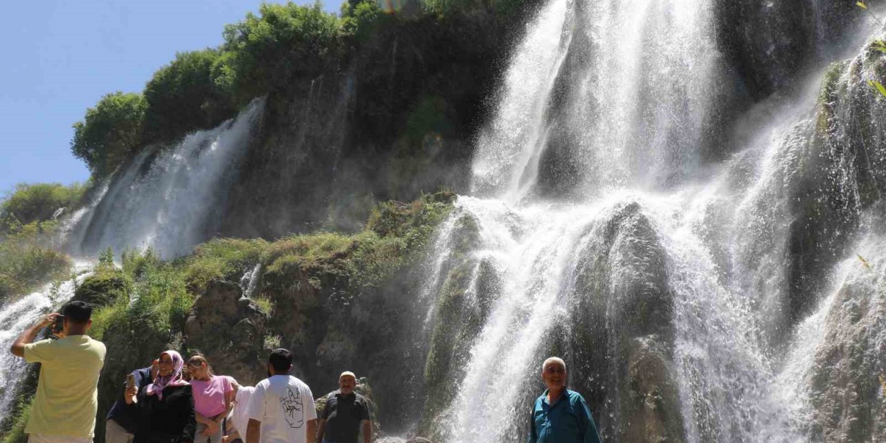 ’Eyyam-ı Bahur’ sıcakları Erzincan’da etkisini artırdı