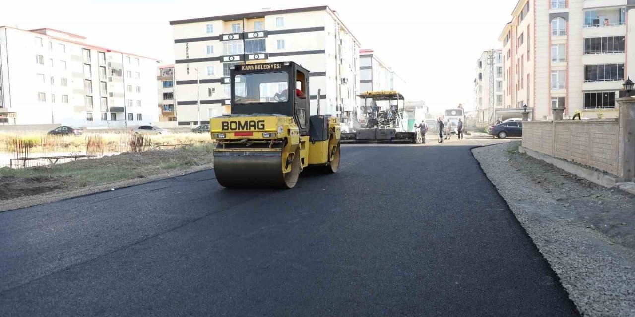 Kars’ta yollar sıcak asfalt oluyor