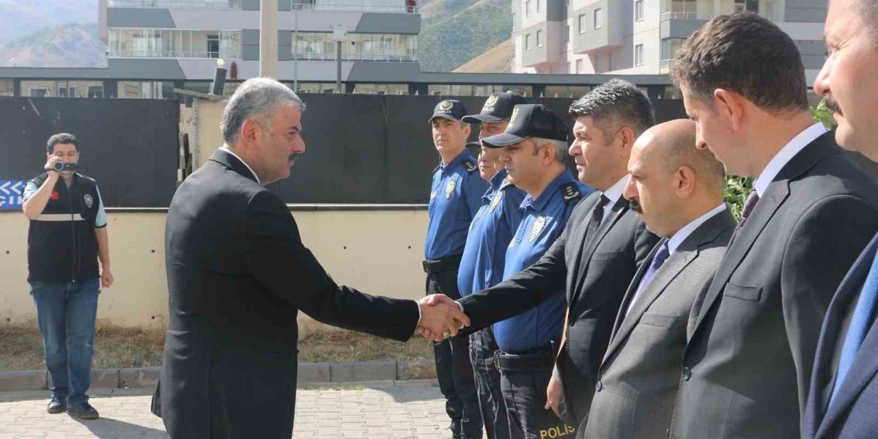 Bitlis Emniyet Müdürü Şekeroğlu görevine başladı