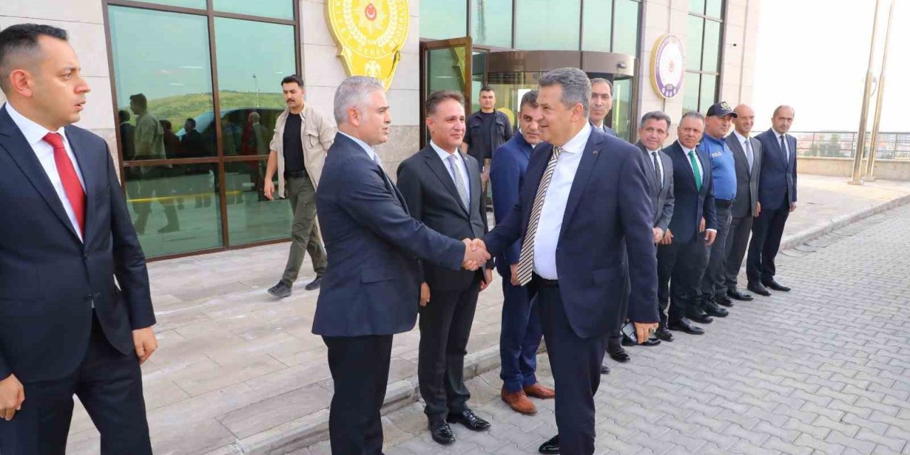 Erzurum’un yeni emniyet müdürü göreve başladı