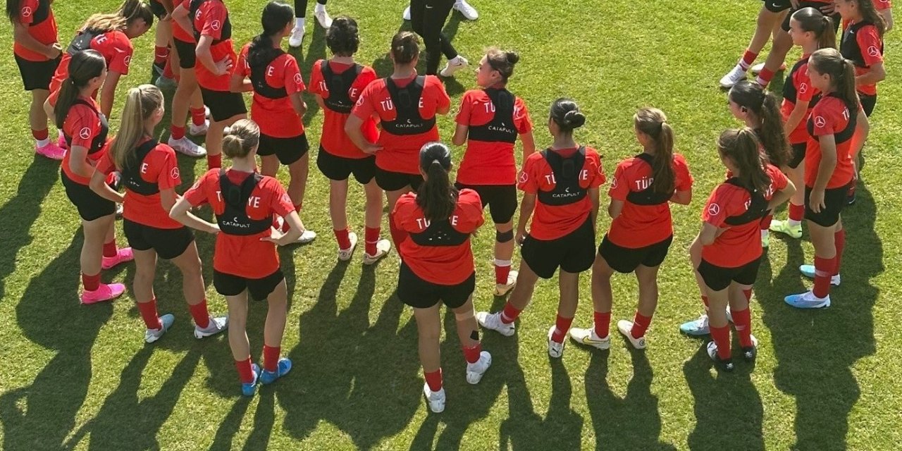 Palandöken’de U19 Kadın Milli ve U17 Kız Milli Takımı kampları sona erdi