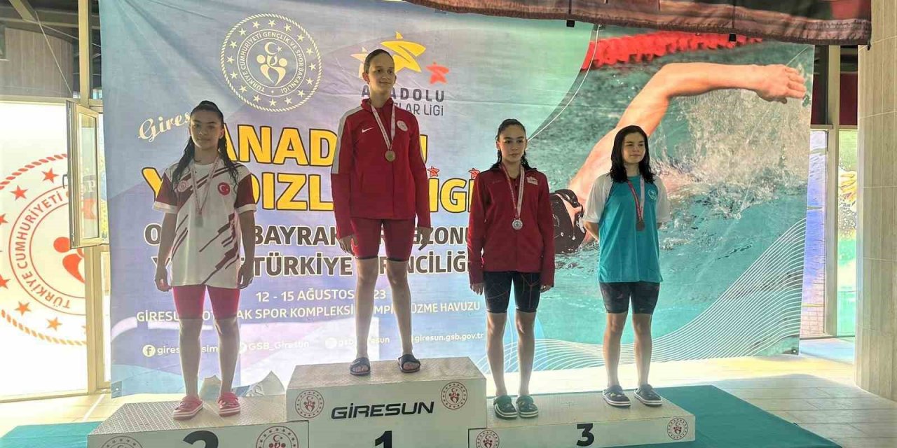 Elazığlı sporculardan yüzmede Türkiye derecesi