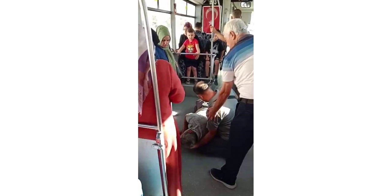 Otobüs şoförü saniyelerle yarıştı, fenalaşan yolcuyu hastaneye yetiştirdi