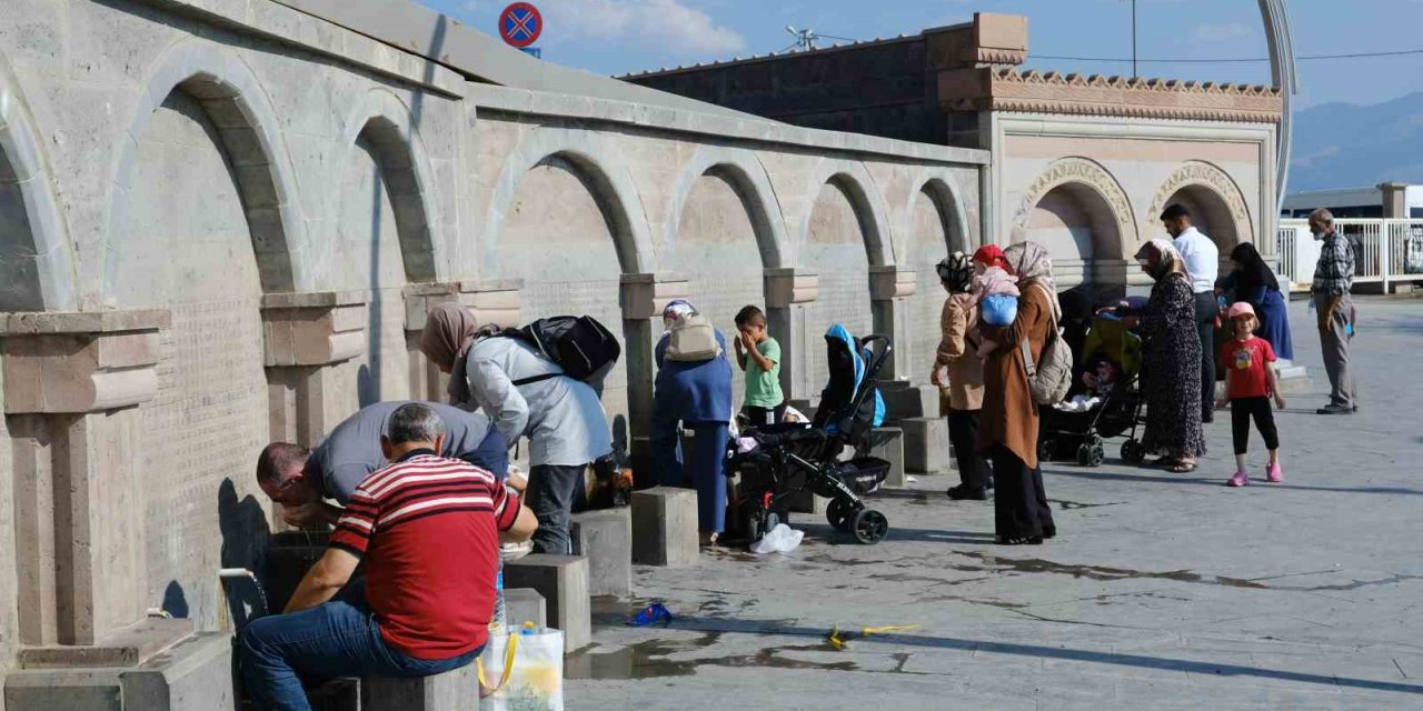 Erzincan’ın ekşi suyuna ilgi her geçen gün artıyor