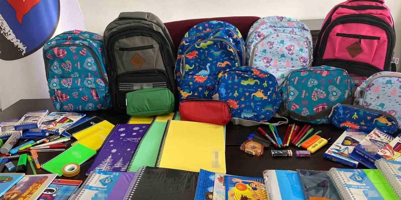 Kars Belediyesi’nden öğrencilere kırtasiye desteği