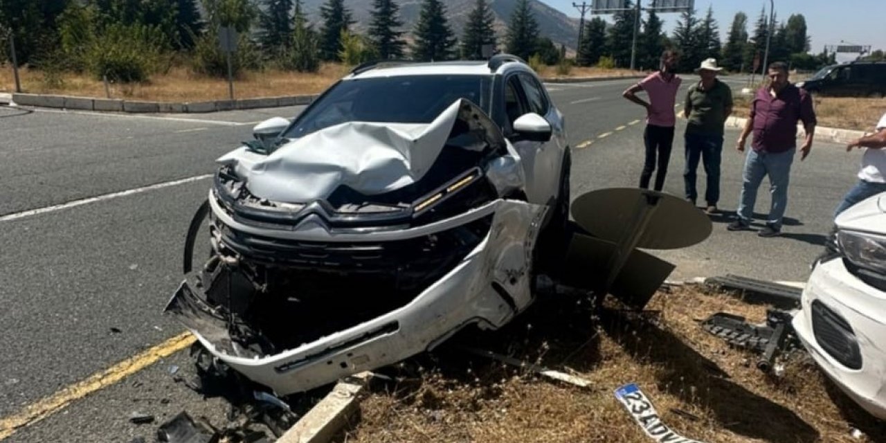 Elazığ’da trafik kazası: 2 yaralı