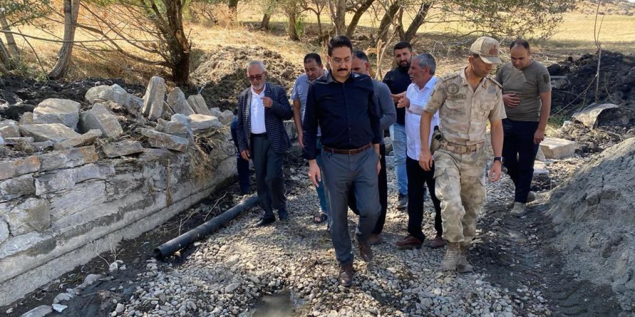 Hamur Kaymakamı Yıldırım, ilçeye bağlı köylerde incelemelerde bulundu