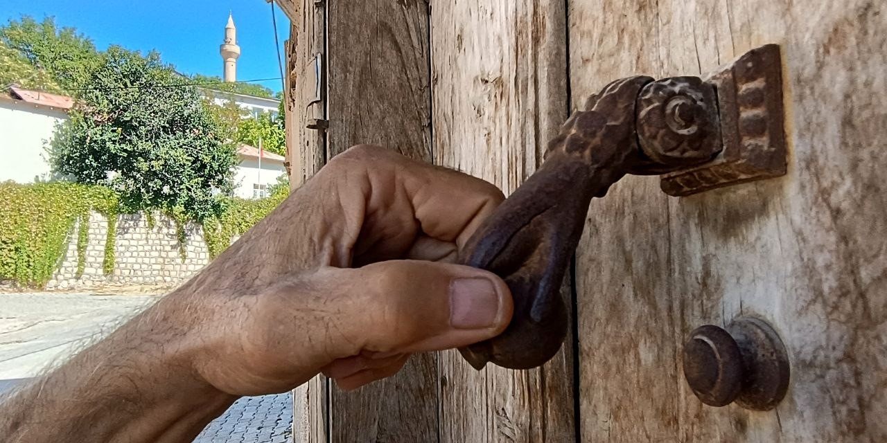 Geçmişin yok olan mirası: Kapı tokmakları