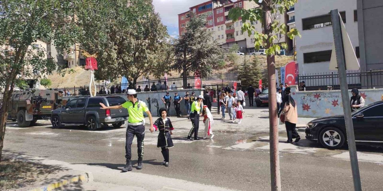 Hakkari’ de trafik denetimleri arttırıldı