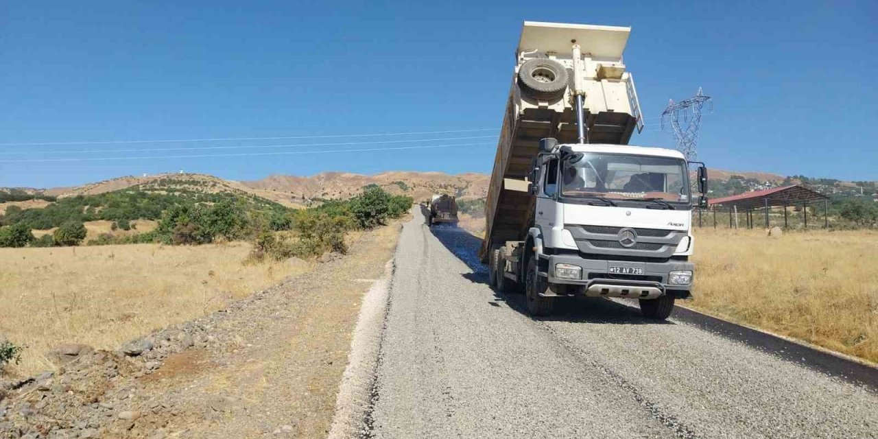 Heyelan nedeniyle kapalı olan yolda çalışma tamamlandı