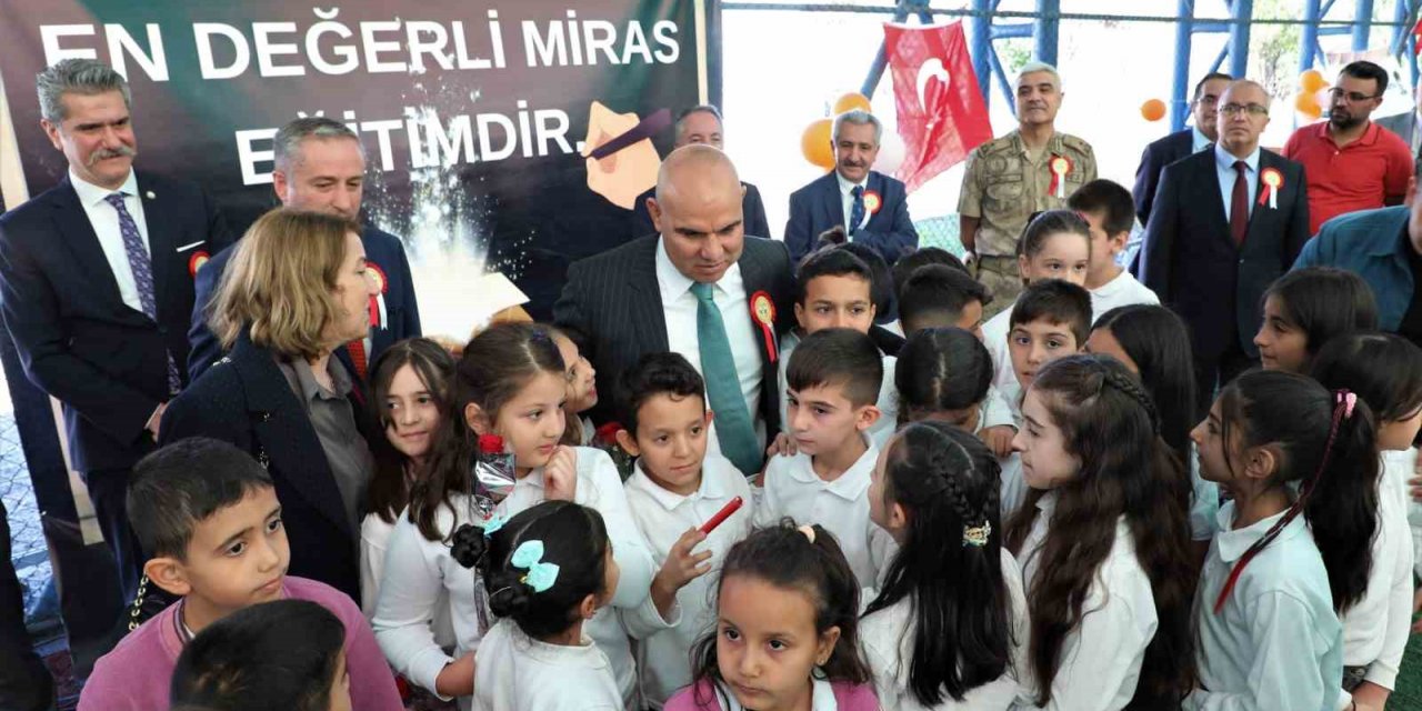 Ağrı’da İlköğretim Haftası coşkuyla kutlandı