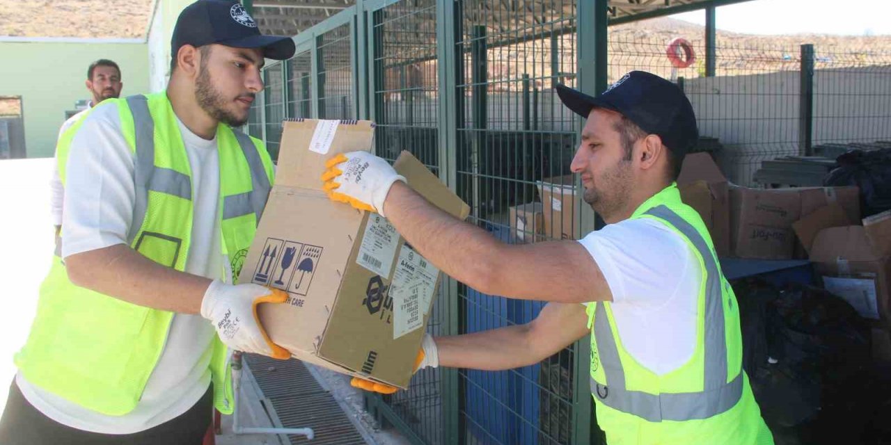 Elazığ’da 25 ton atık dönüştürülerek ekonomiye kazandırıldı