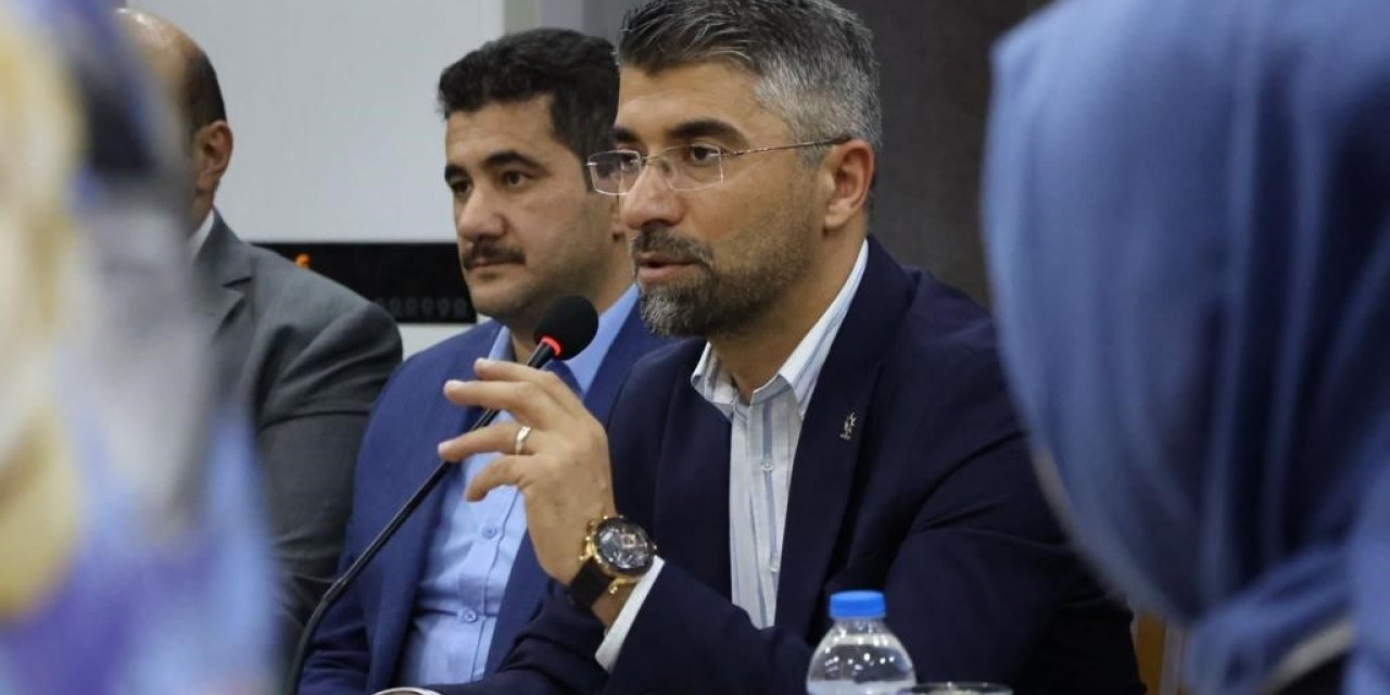 AK Parti yönetimi Aziziye’de toplandı