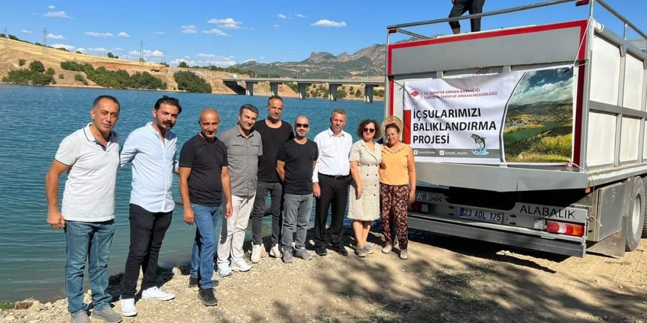 Tunceli’de baraj gölü ve gölete bir buçuk milyon sazan bırakıldı