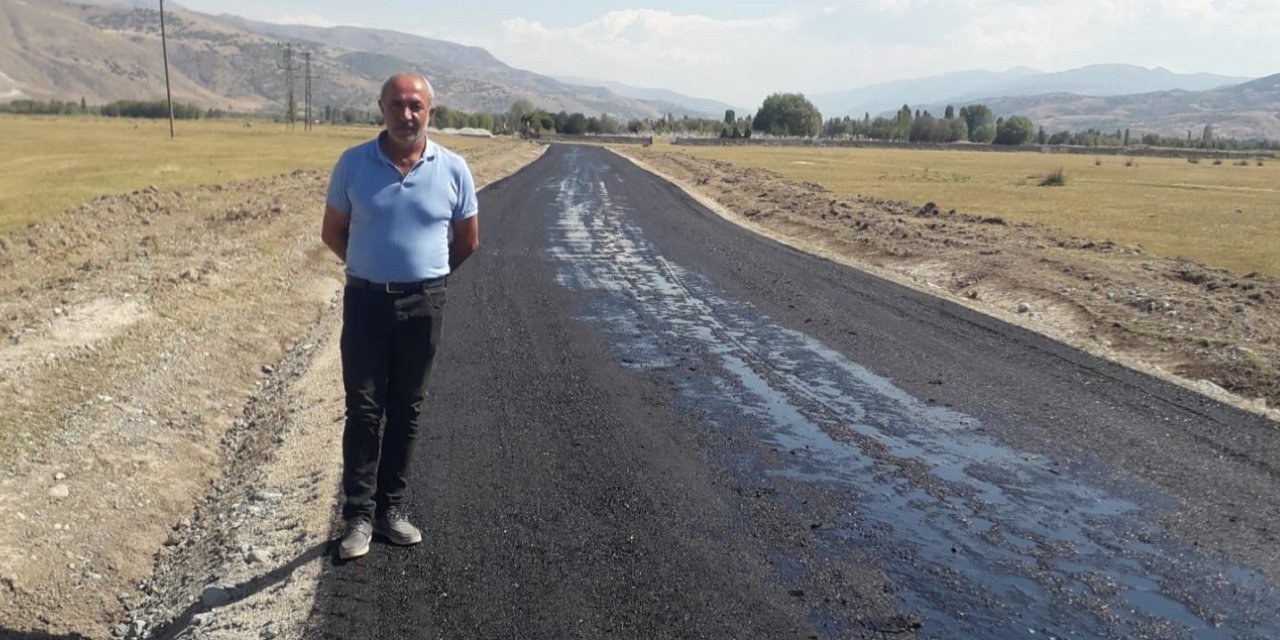 Vali talimat verdi, teröre verilen ilk şehidin kabrine giden yol asfalta kavuştu