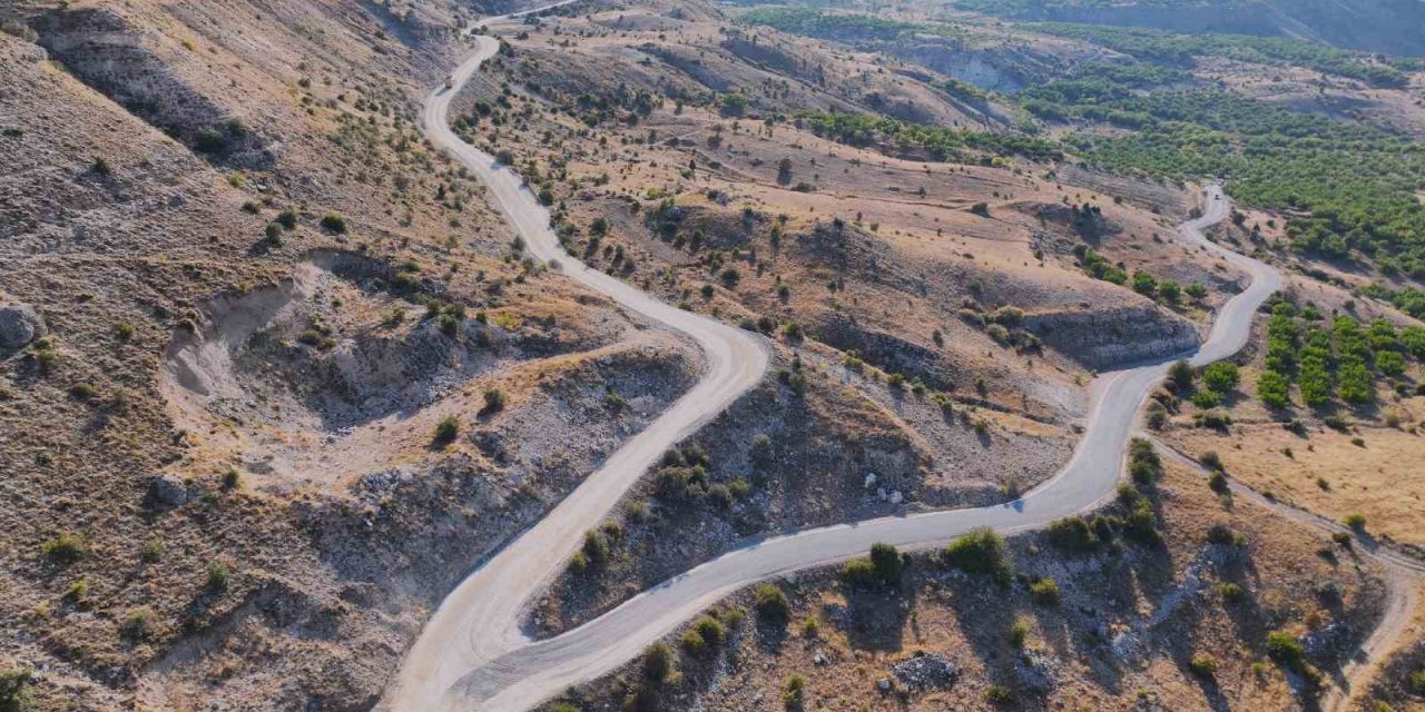 Hekimhan Kocaözü’nde asfalt çalışmaları tamamlandı