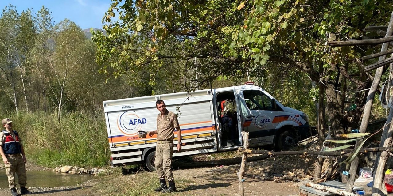 Kayıp yaşlı kadını jandarma ve AFAD ekipleri buldu