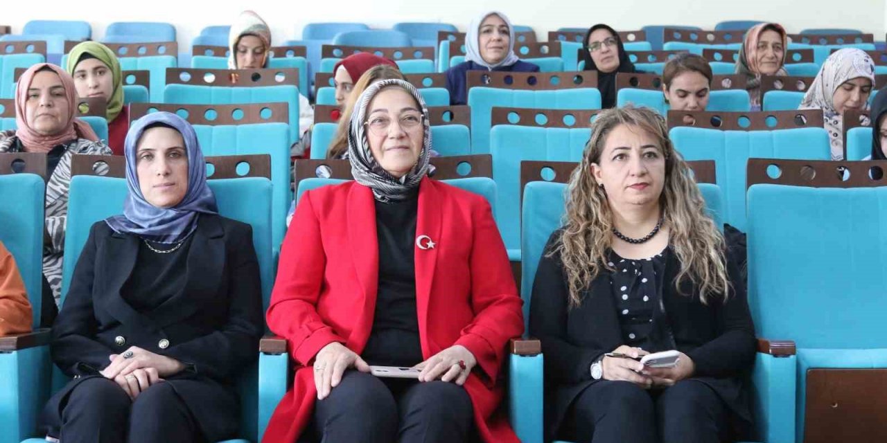 Van’da ‘Aile İçi İletişim Semineri’ düzenlendi