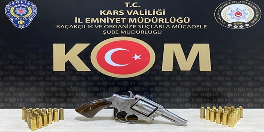 KOM’dan operasyon: 7 gözaltı