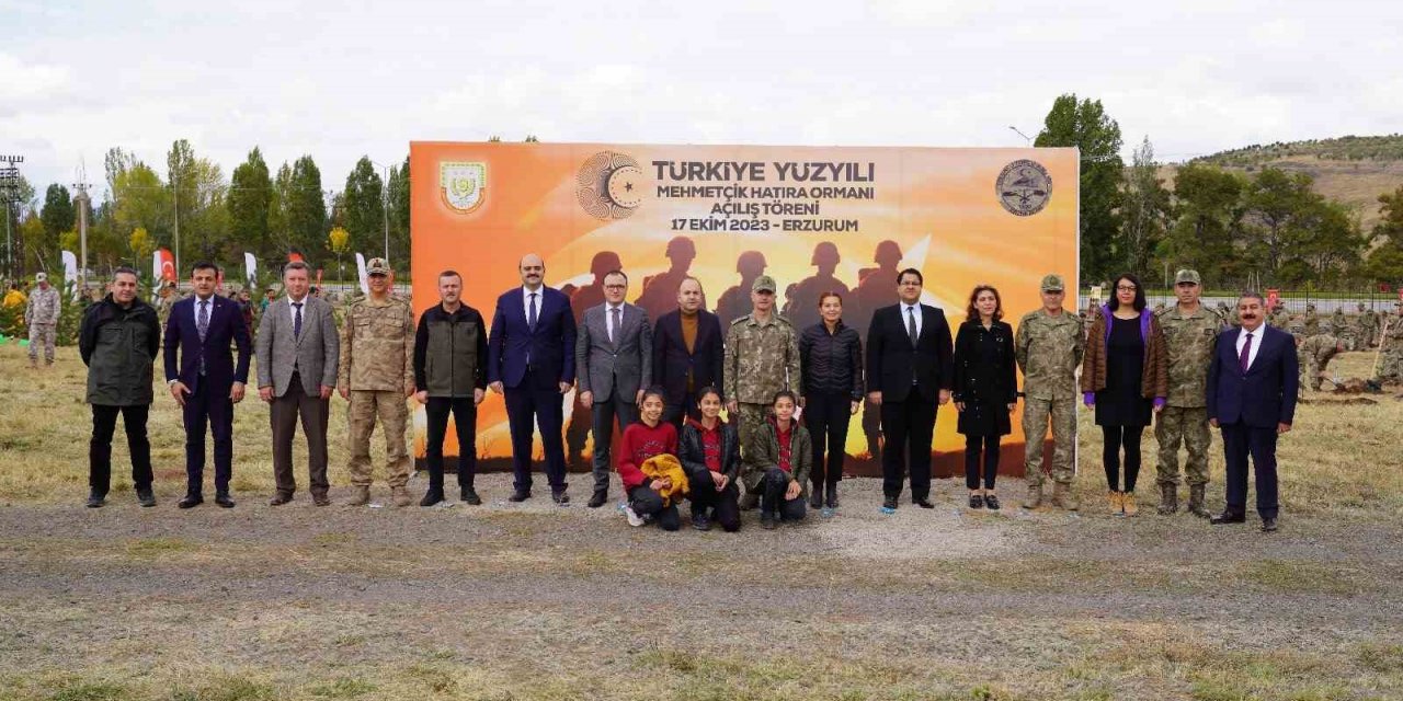 Mehmetçik Hatıra Ormanı’na ilk fidanlar dikildi