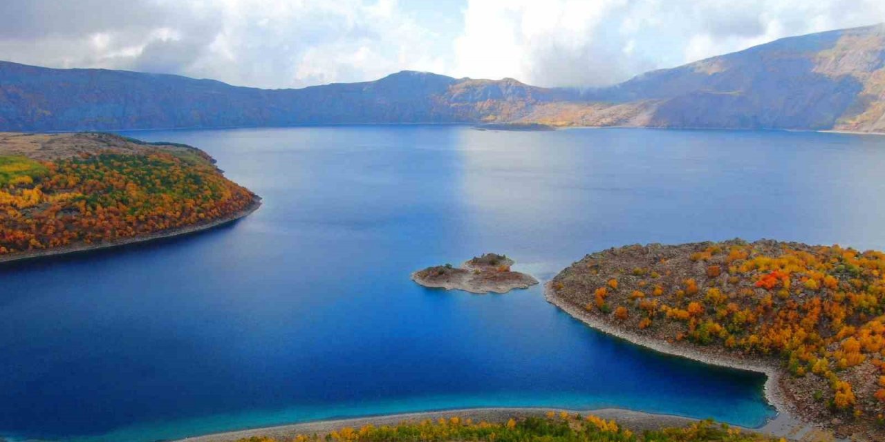 Nemrut Kalderası’nda sonbahar güzelliği