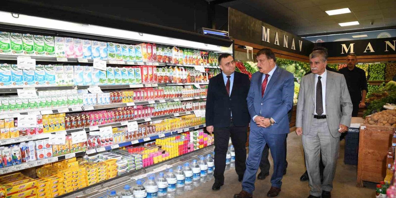 Esenlik Marketlerde bin üründe yıl sonuna kadar maliyetine satış