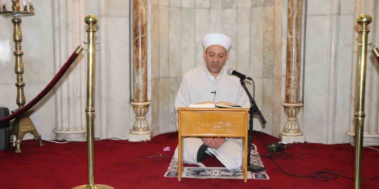 Elazığ genelindeki camilerde Filistin’e destek için Fetih suresi okundu