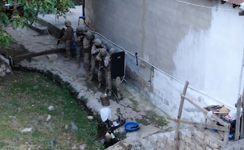 Erzincan’da PKK’ya finans sağlayan 7 kişi tutuklandı