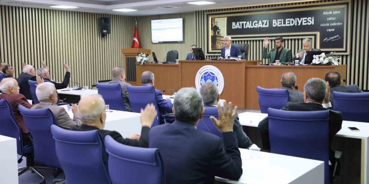 Battalgazi Belediye Meclisi 2024 yılı ücret tarifelerini belirledi