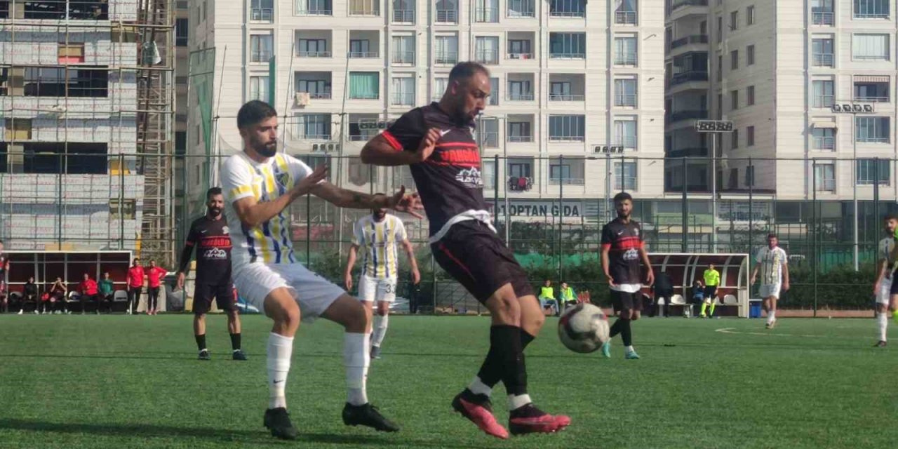 Vangölü Sportif FK: 0 - Bitlis Özgüzelderespor: 3