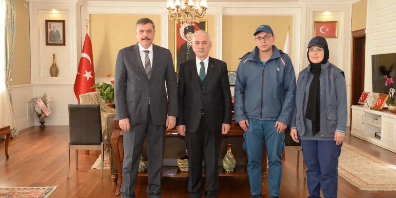 Vali Çiftçi’den PTT’ye kutlama