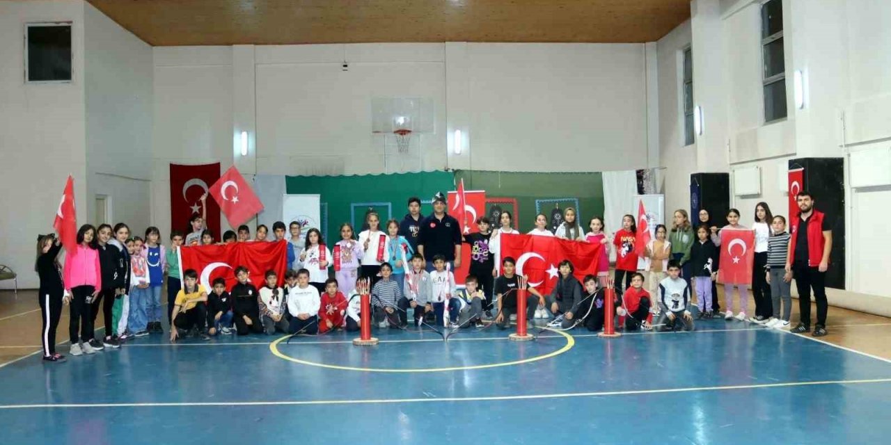 Erzincan’da Geleneksel Türk Okçuluk İl Birinciliği müsabakaları düzenlendi