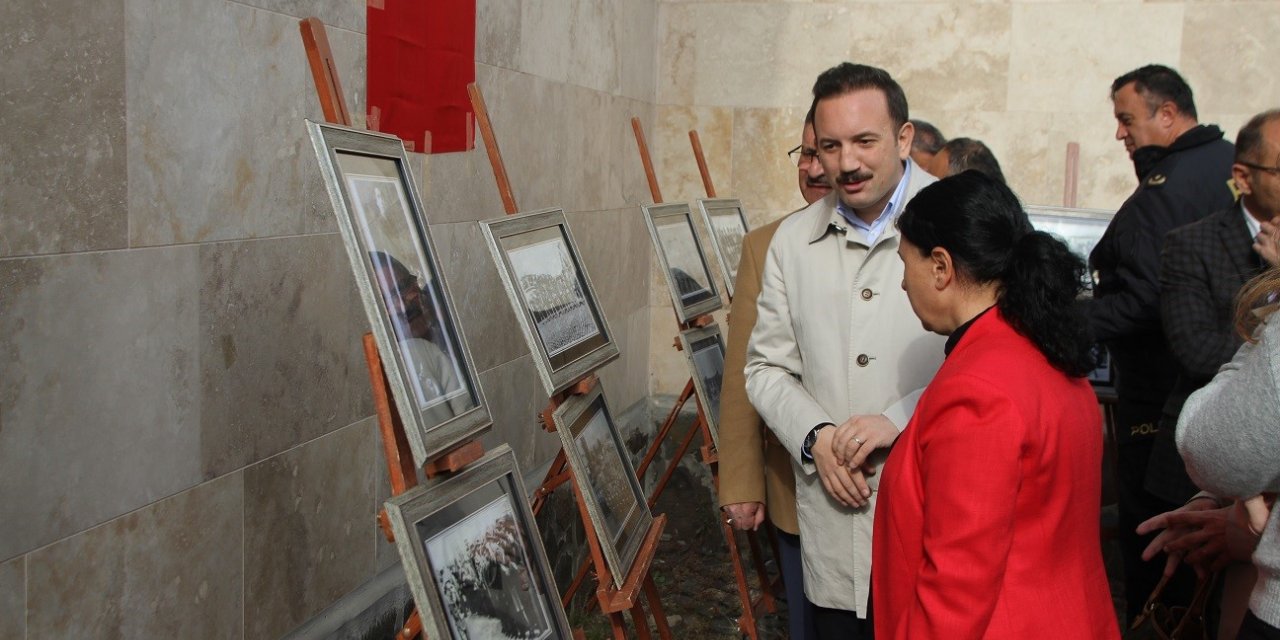 Malazgirt’te fotoğraf ve resim sergisi açıldı