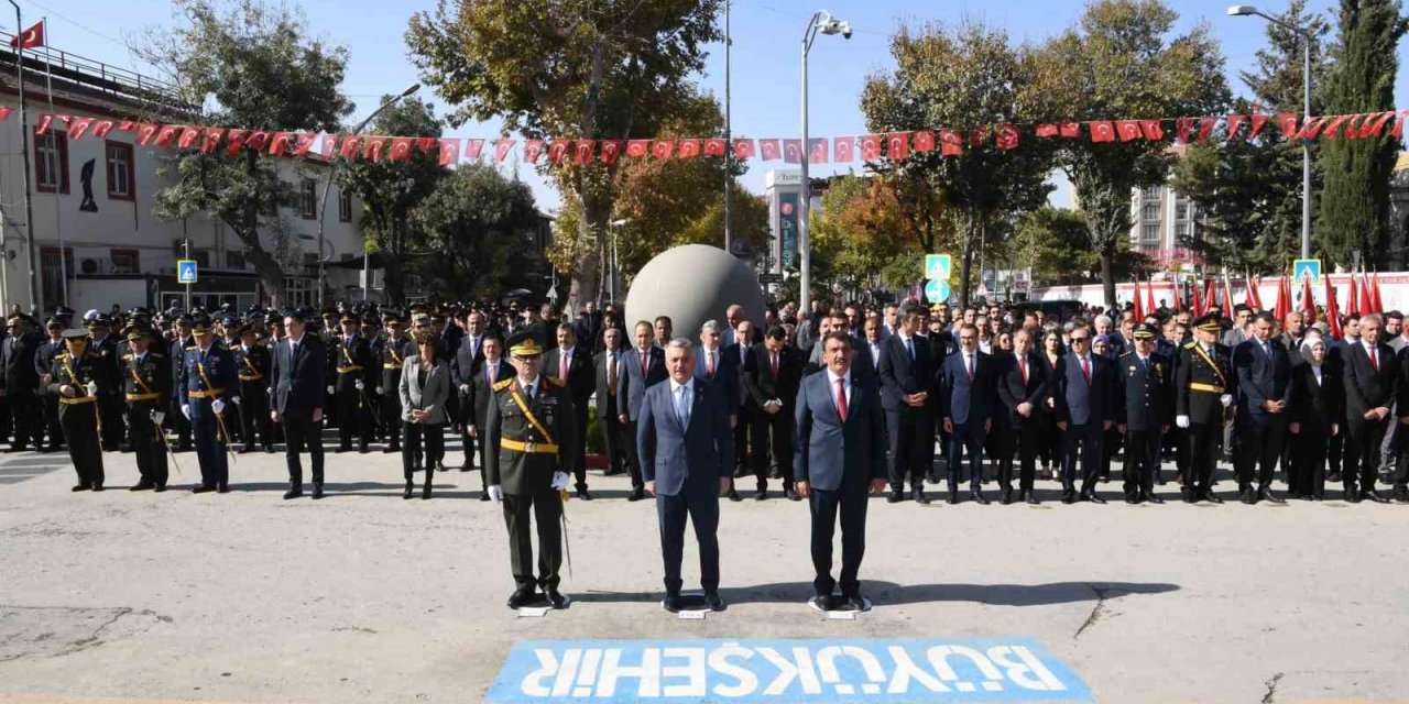 Malatya’da 29 Ekim Cumhuriyet Bayramı kutlamaları başladı