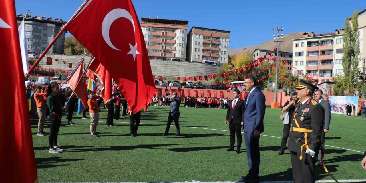 Hakkari’de 29 Ekim Cumhuriyet Bayramı coşkusu