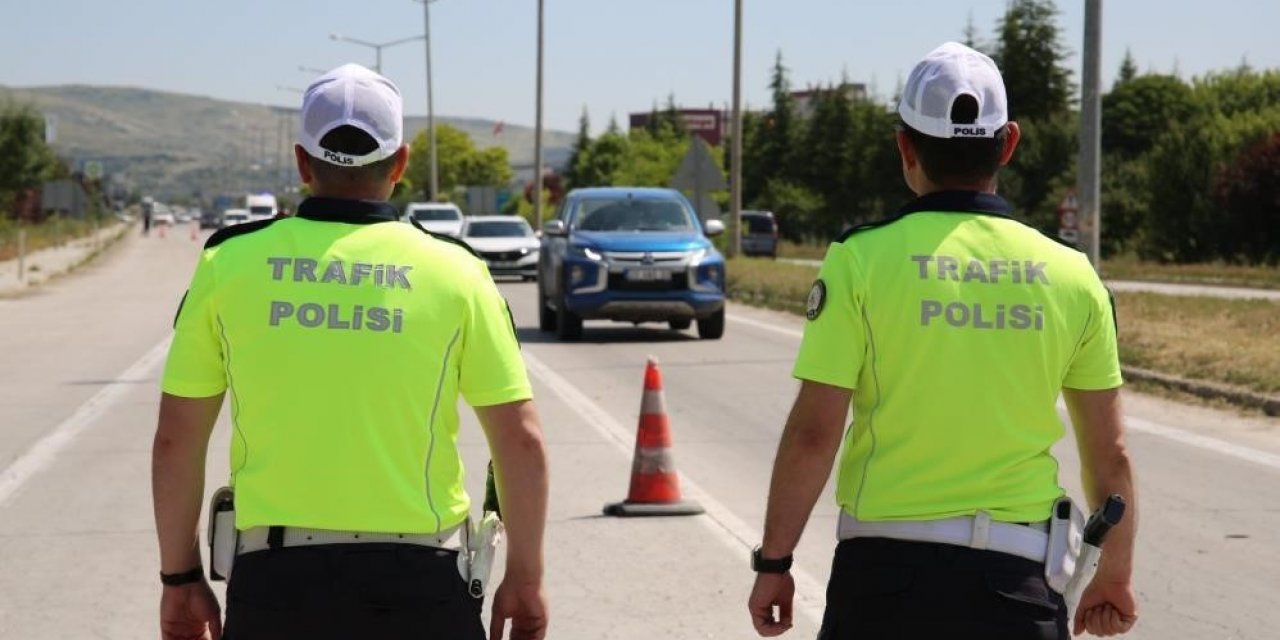 Erzurum’da 1 haftada 2 bin 124 sürücüye ceza kesildi