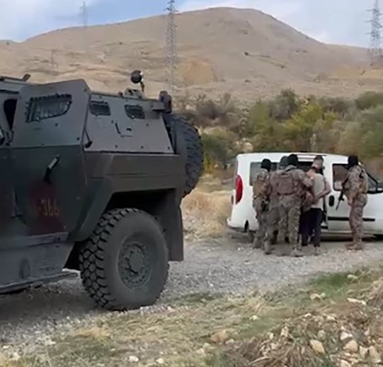 Tunceli’de çeşitli suçlardan aranan 4 kişi yakalandı